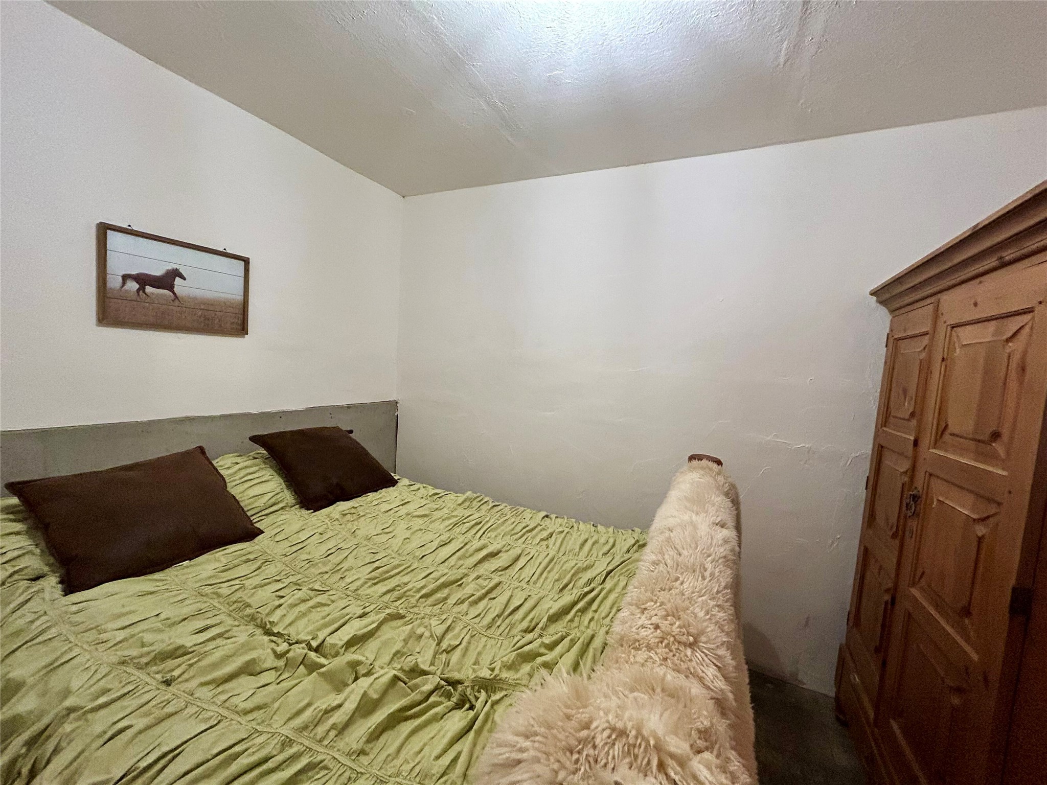 Marion, Montana 59925, United States, 2 Bedrooms Bedrooms, ,1 BathroomBathrooms,Residential,Active,141816