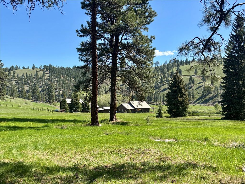 Photo of 7601 Us Highway 93 S, Sula, MT 59871 (MLS # 30063494)