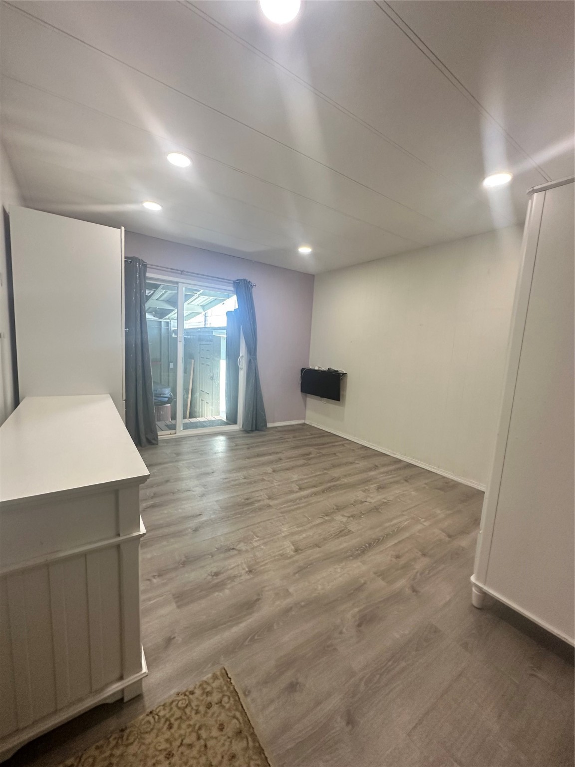 Hamilton, Montana 59840, United States, 3 Bedrooms Bedrooms, ,2 BathroomsBathrooms,Residential,Pending,54945