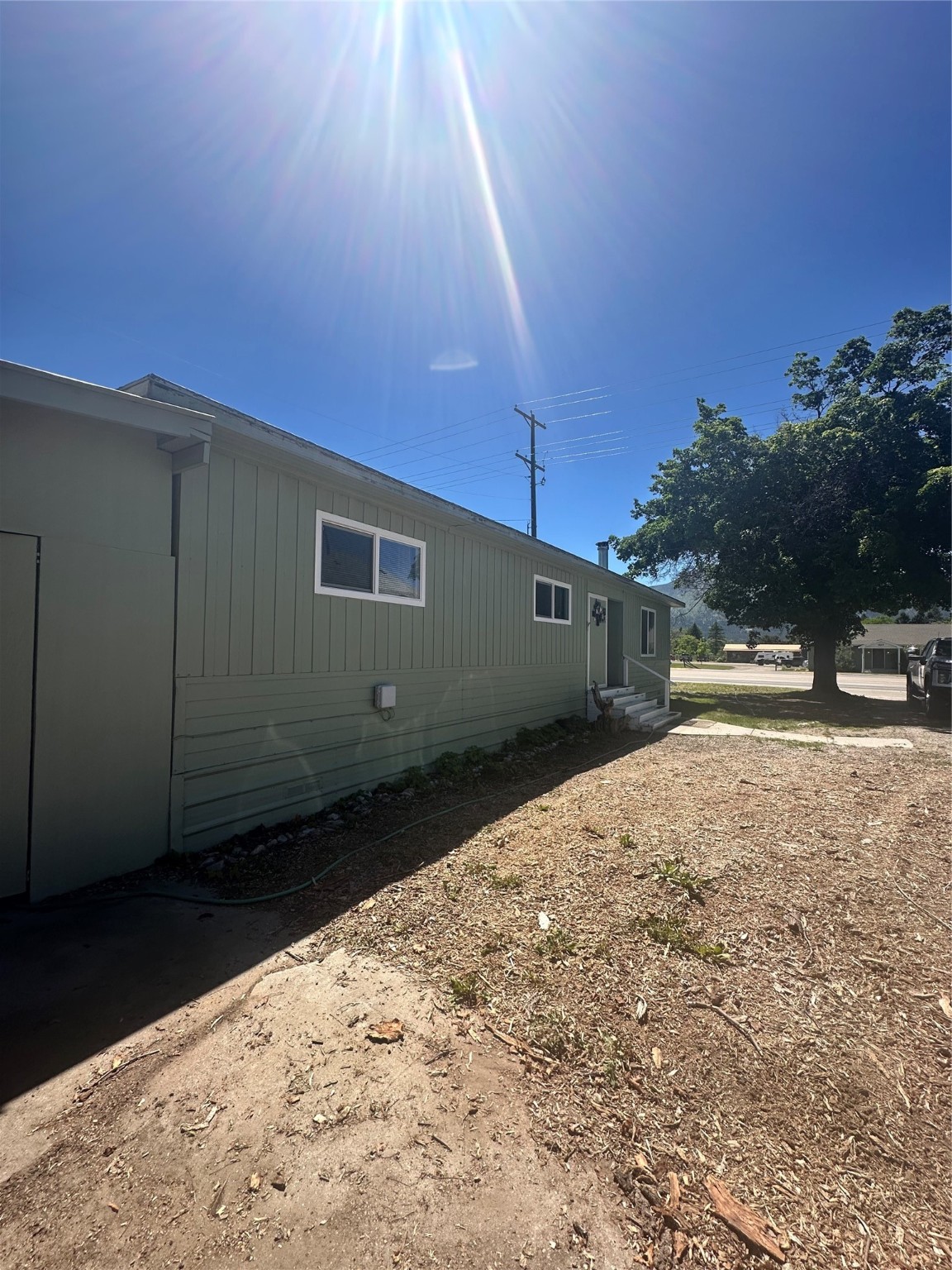 Hamilton, Montana 59840, United States, 3 Bedrooms Bedrooms, ,2 BathroomsBathrooms,Residential,Pending,54945