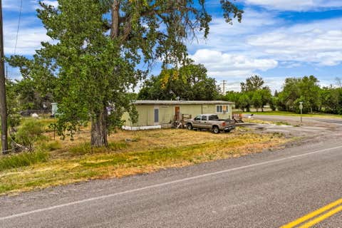 Tiny photo for 3 3rd Avenue SE, Dutton, MT 59433 (MLS # 30076314)