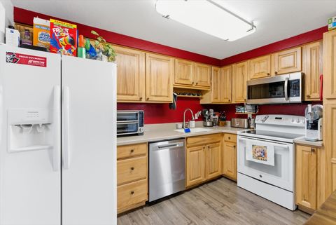 Tiny photo for 19 Glacier Street, Kalispell, MT 59901 (MLS # 30067948)