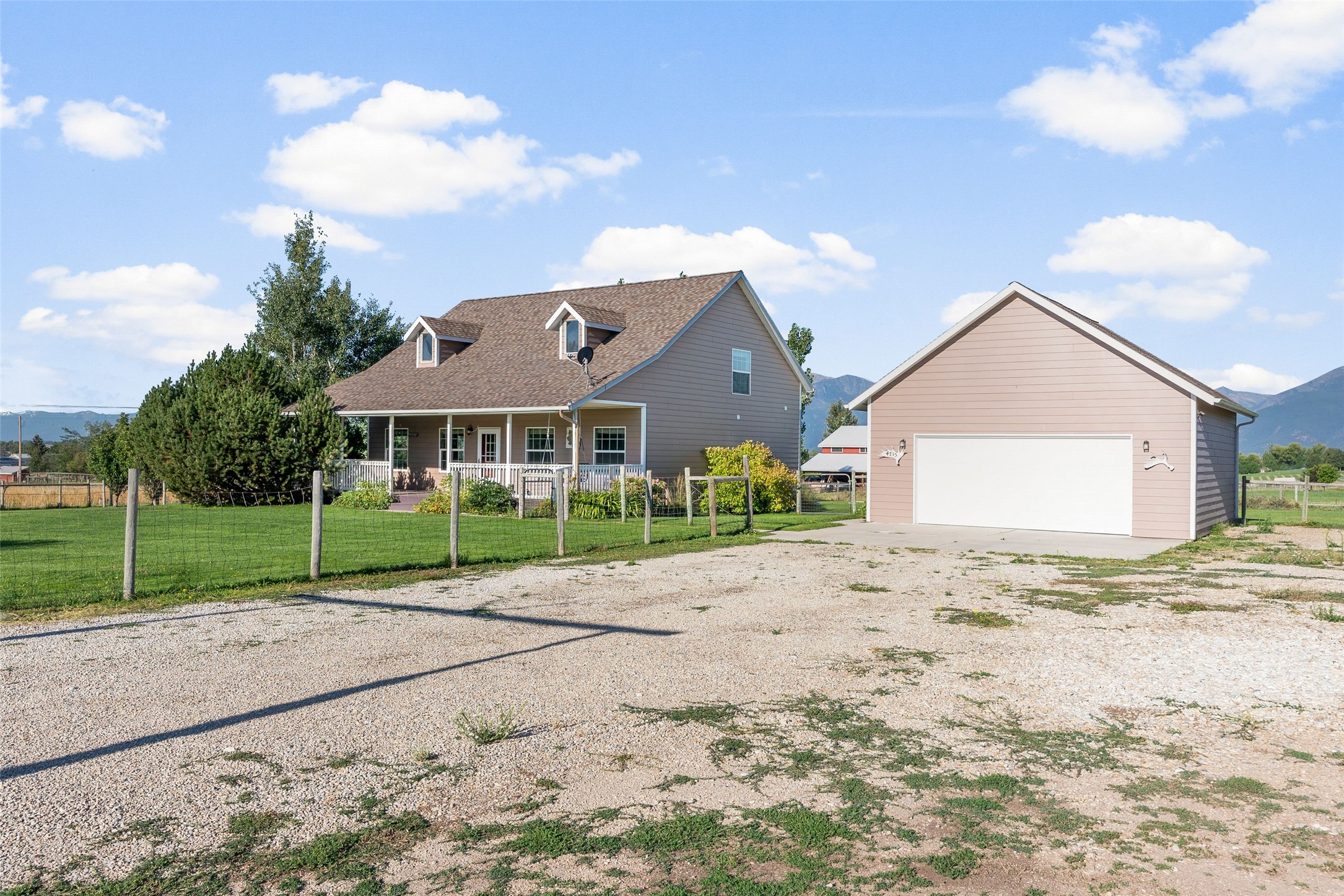 Stevensville, Montana 59870, United States, 3 Bedrooms Bedrooms, ,3 BathroomsBathrooms,Residential,Active,88031