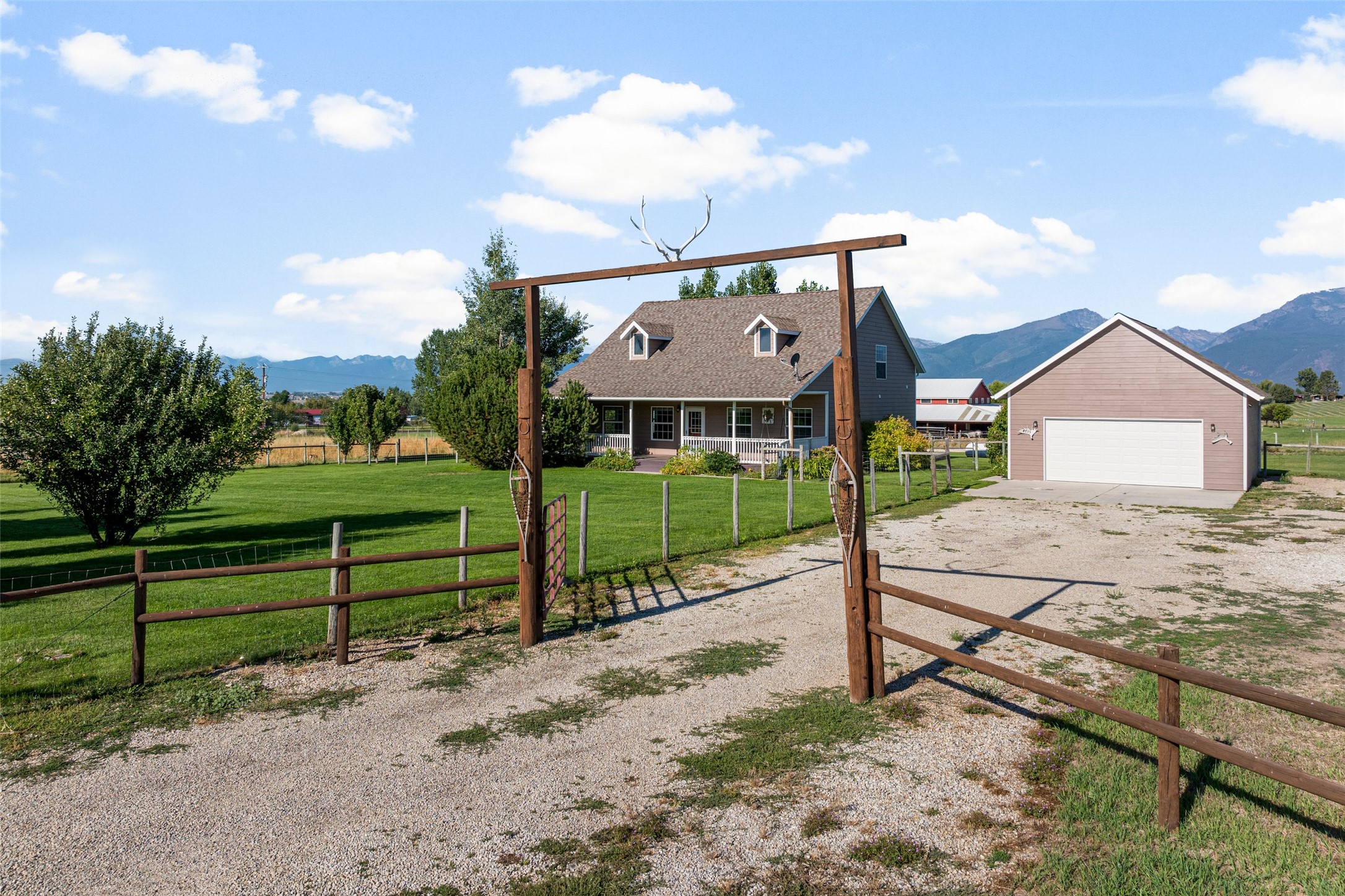 Stevensville, Montana 59870, United States, 3 Bedrooms Bedrooms, ,3 BathroomsBathrooms,Residential,Active,88031