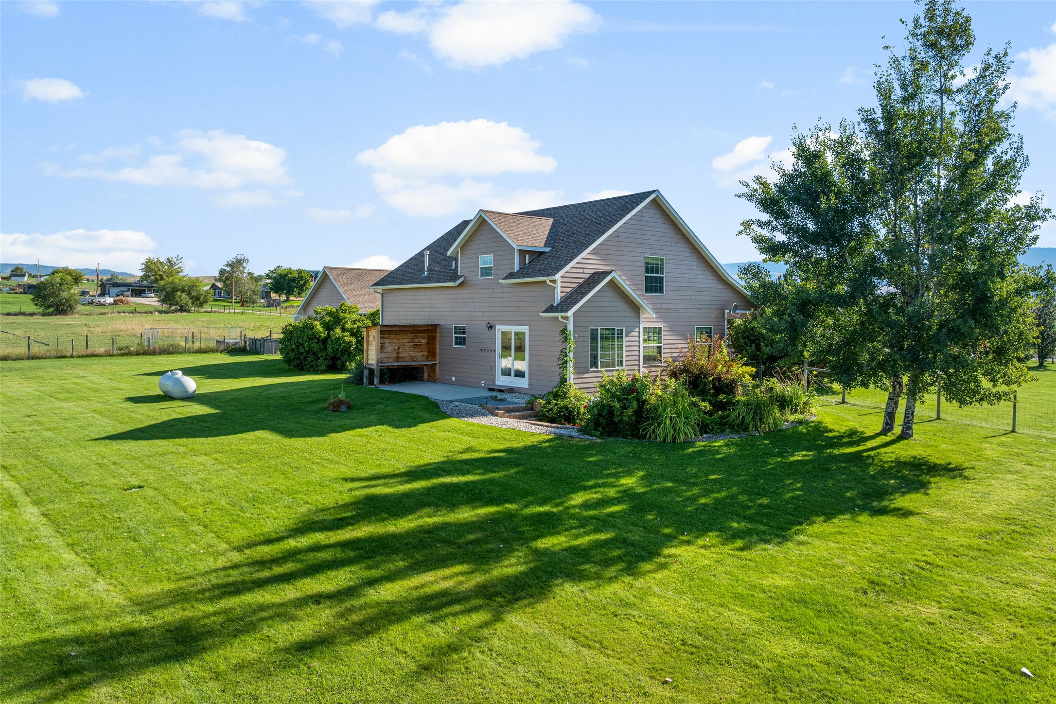 Stevensville, Montana 59870, United States, 3 Bedrooms Bedrooms, ,3 BathroomsBathrooms,Residential,Active,88031