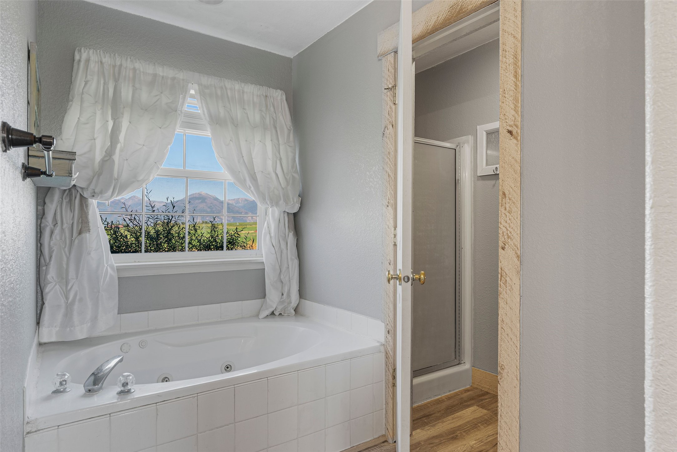 Stevensville, Montana 59870, United States, 3 Bedrooms Bedrooms, ,3 BathroomsBathrooms,Residential,Active,88031