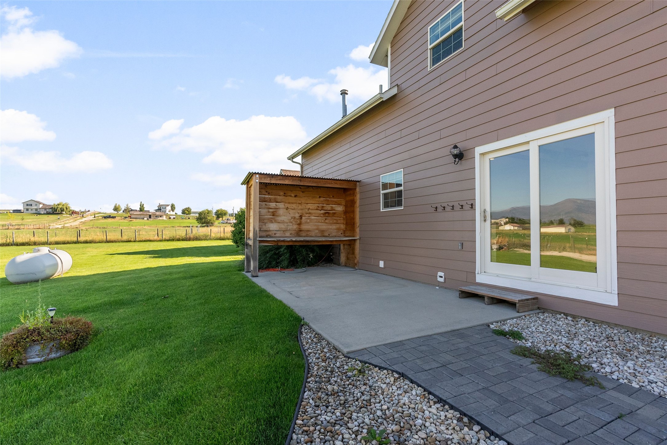 Stevensville, Montana 59870, United States, 3 Bedrooms Bedrooms, ,3 BathroomsBathrooms,Residential,Active,88031