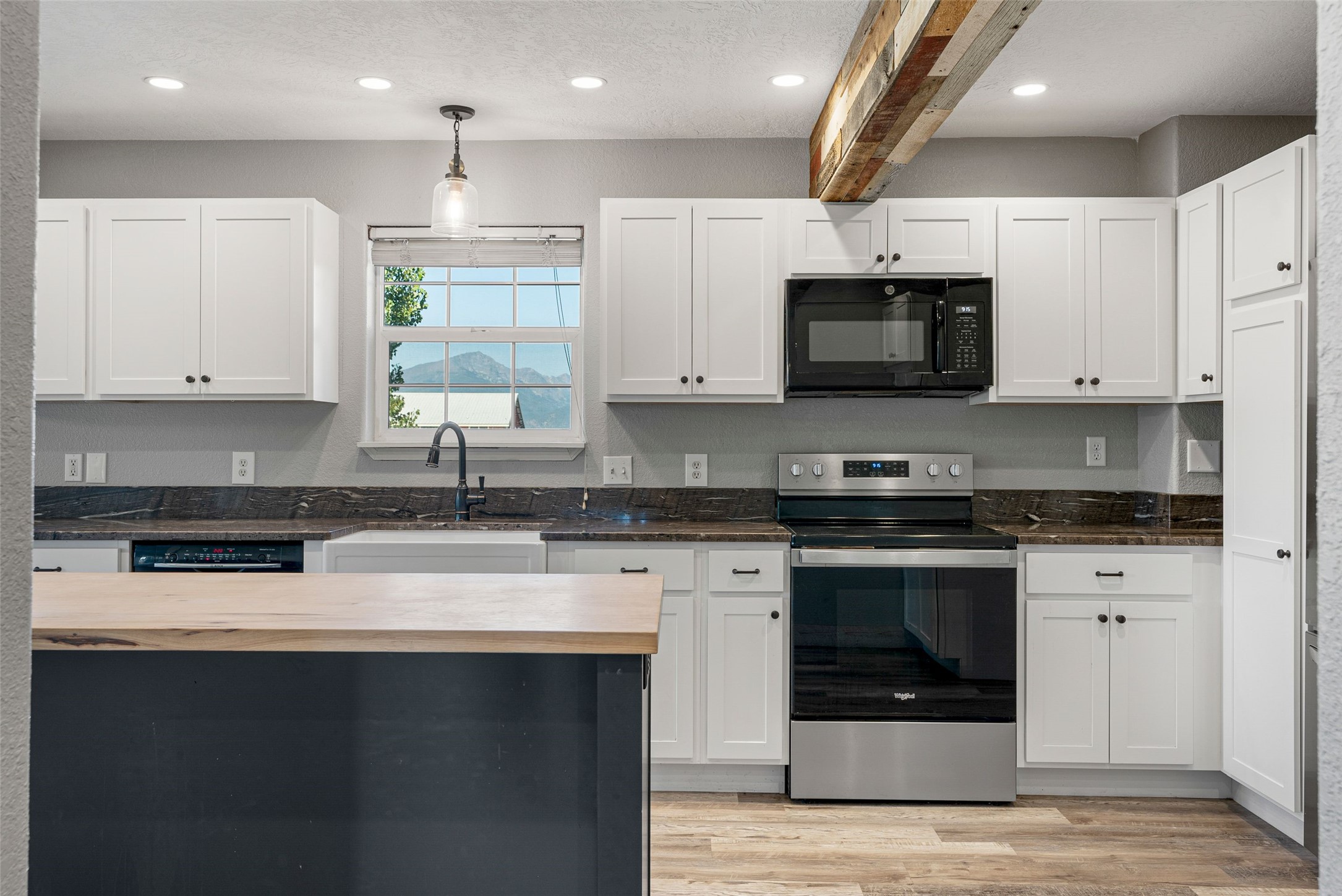 Stevensville, Montana 59870, United States, 3 Bedrooms Bedrooms, ,3 BathroomsBathrooms,Residential,Active,88031