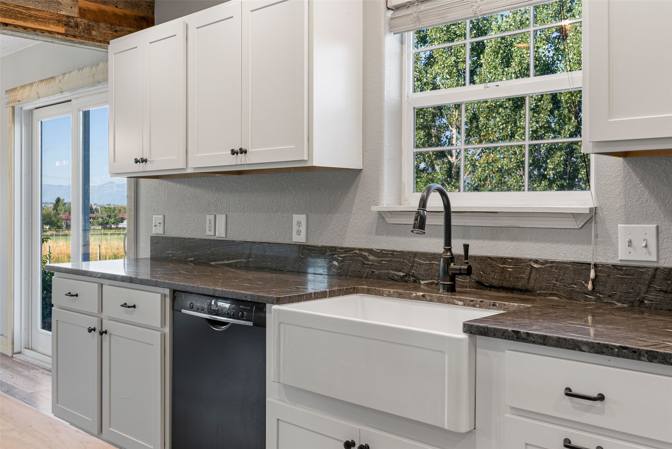 Stevensville, Montana 59870, United States, 3 Bedrooms Bedrooms, ,3 BathroomsBathrooms,Residential,Active,88031