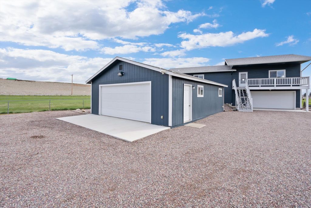 Photo of 963 Foys Lake Road, Kalispell, MT 59901 (MLS # 30069515)