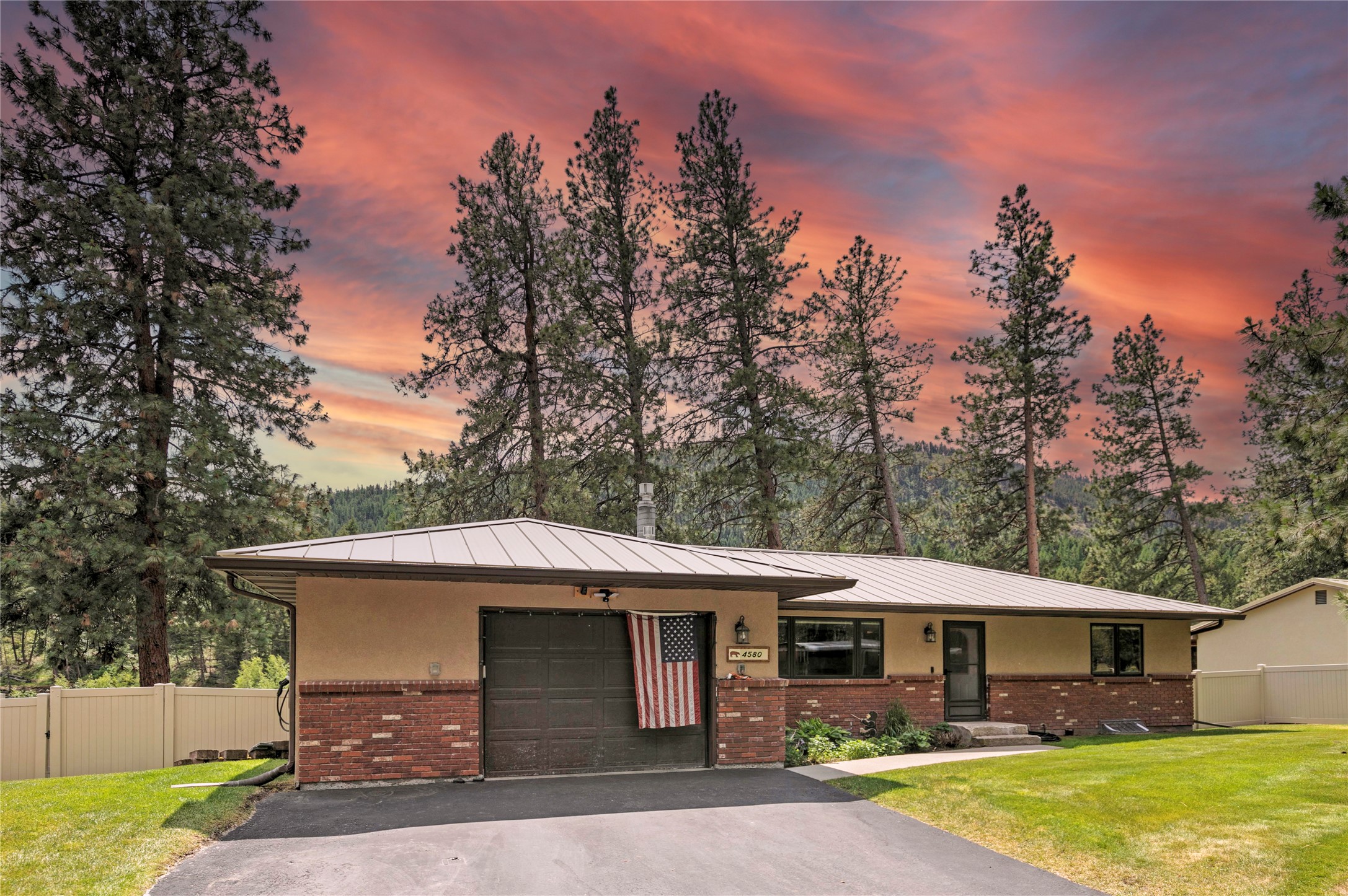 4580 Whitewater Park