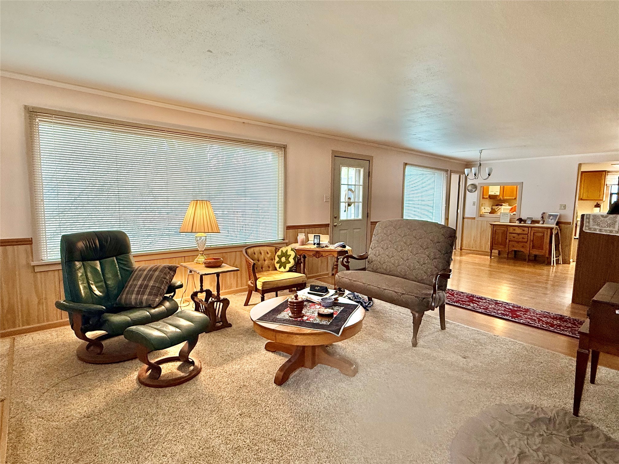 200 Gallatin Street S