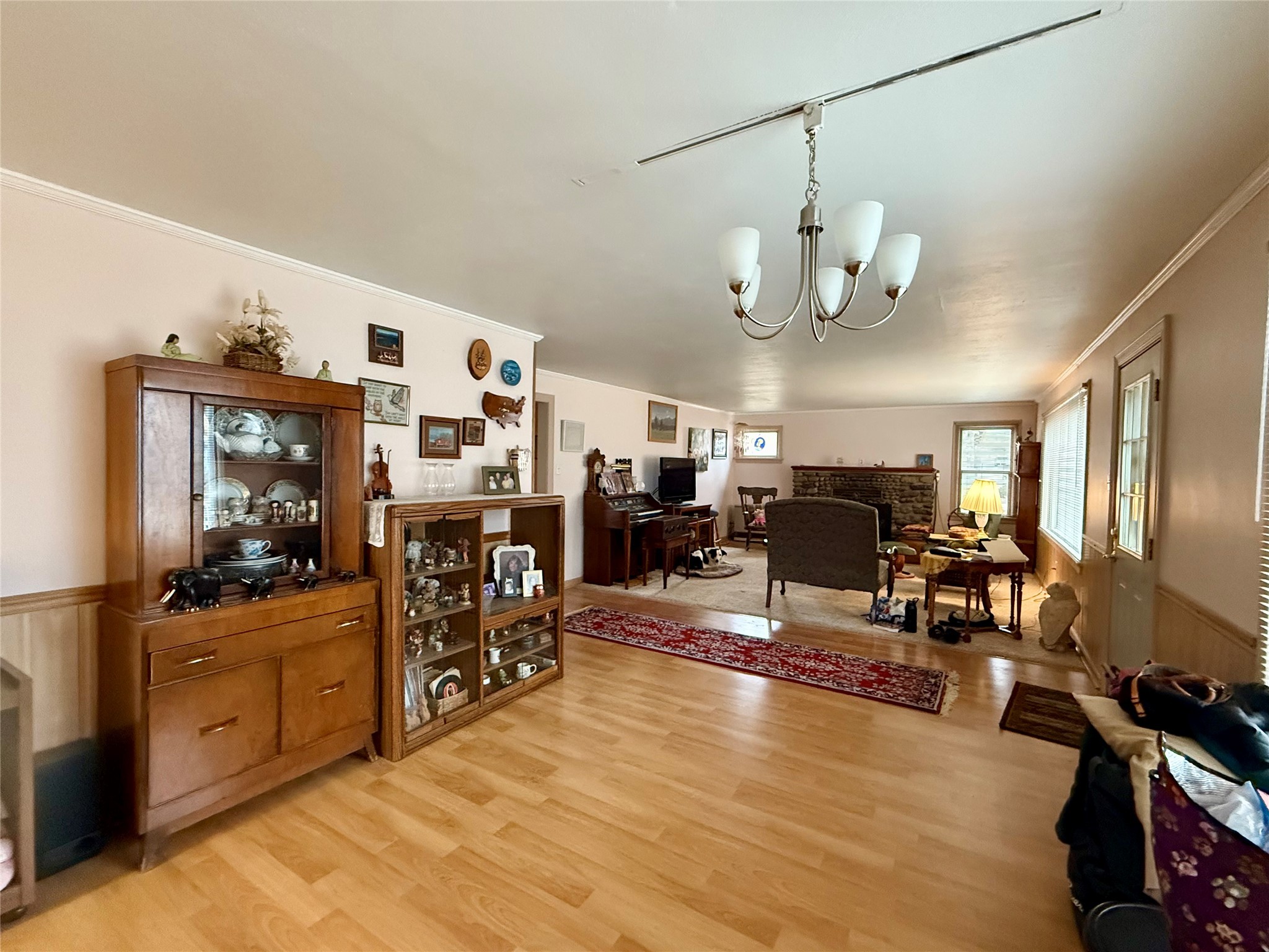 200 Gallatin Street S