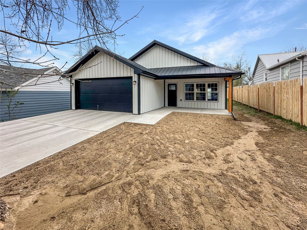Photo of 630 23rd Street NE, Black Eagle, MT 59414 (MLS # 30069517)