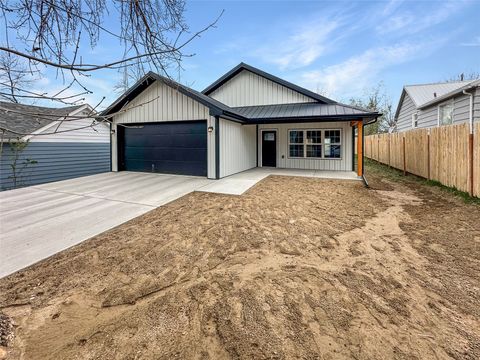 Photo of 630 23rd Street NE, Black Eagle, MT 59414 (MLS # 30069517)