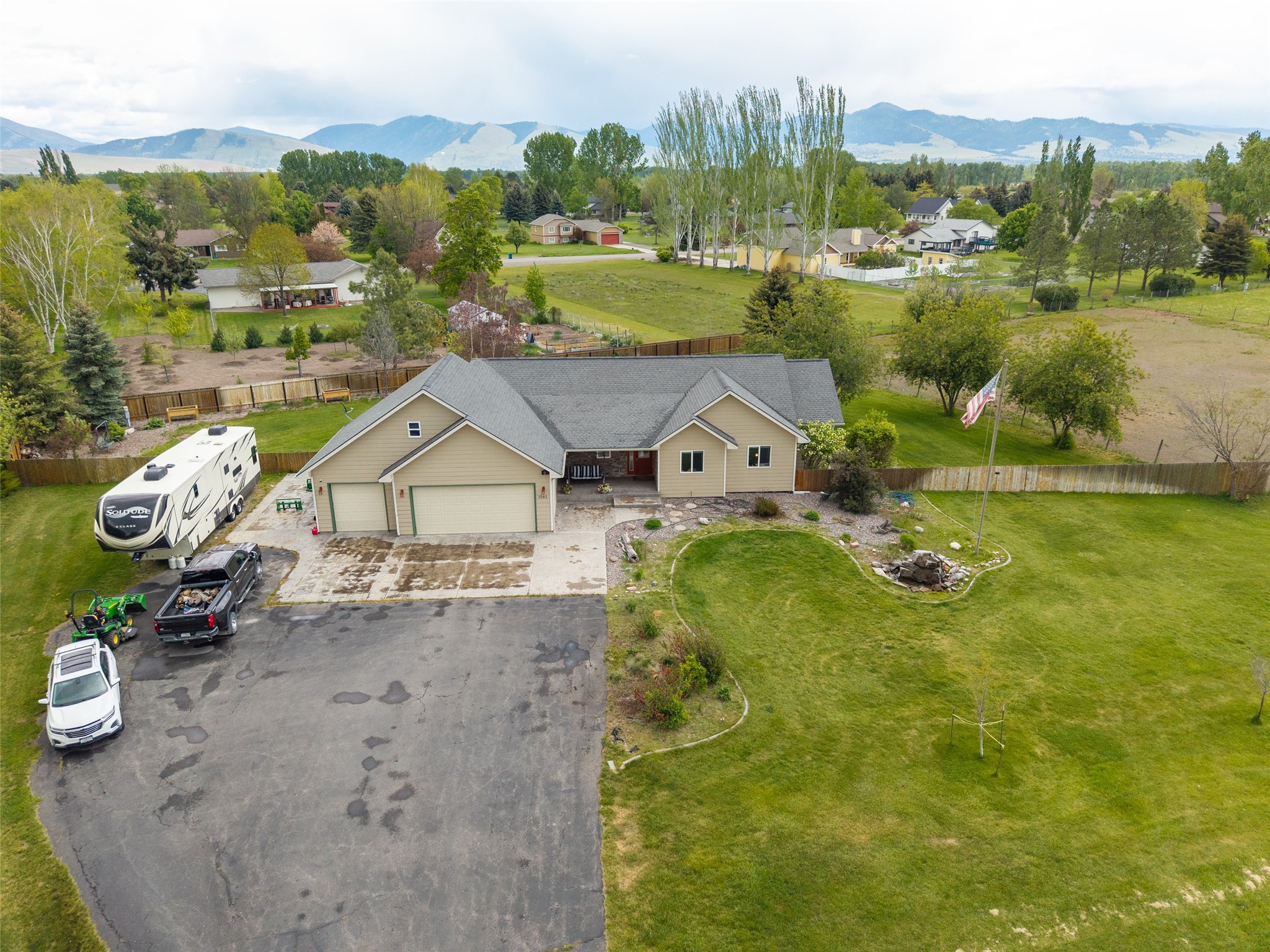 1582 Douglas Drive