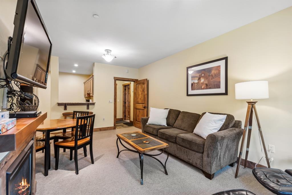 3820 Tamarack Avenue 120