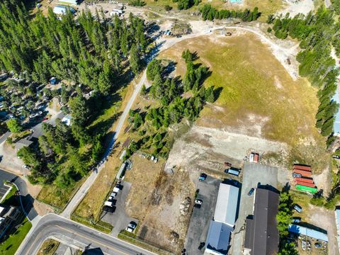 Tiny photo for 1860 Baker Avenue, Whitefish, MT 59937 (MLS # 22212823)