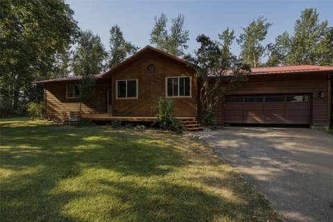 Photo of 19525 E Mullan Road, Clinton, MT 59825 (MLS # 30076001)