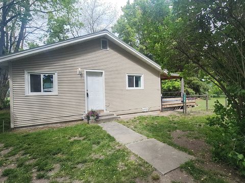 Photo of 134 Grantsdale Cutoff Road, Hamilton, MT 59840 (MLS # 30071289)