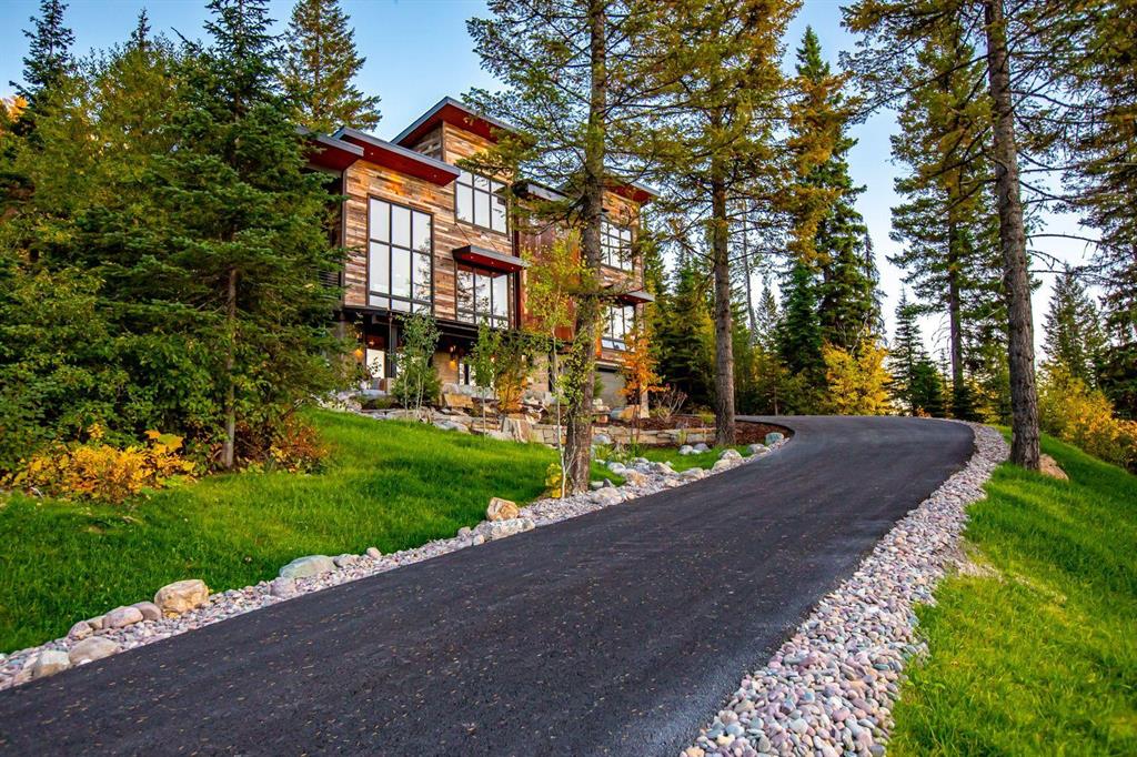 1148 Glades Drive