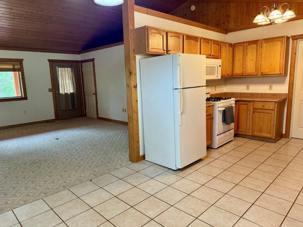 1180 Grandview Drive