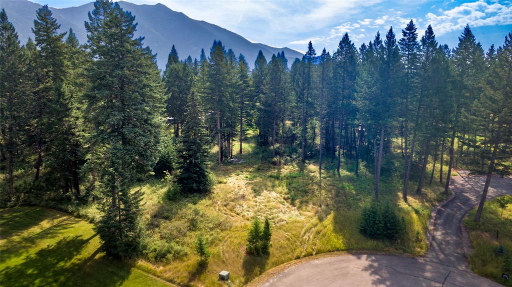 Photo of 25 Ridgeway Court, Columbia Falls, MT 59912 (MLS # 30076885)