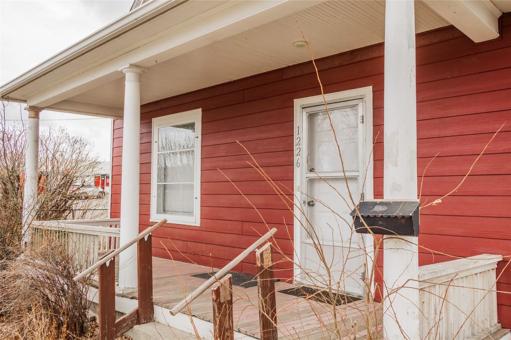 Photo of 1226 9th Avenue S, Great Falls, MT 59405 (MLS # 30066267)