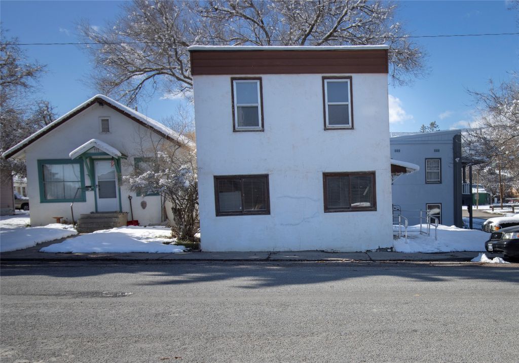 Photo of 101 1st Avenue N, Hot Springs, MT 59845 (MLS # 30067232)