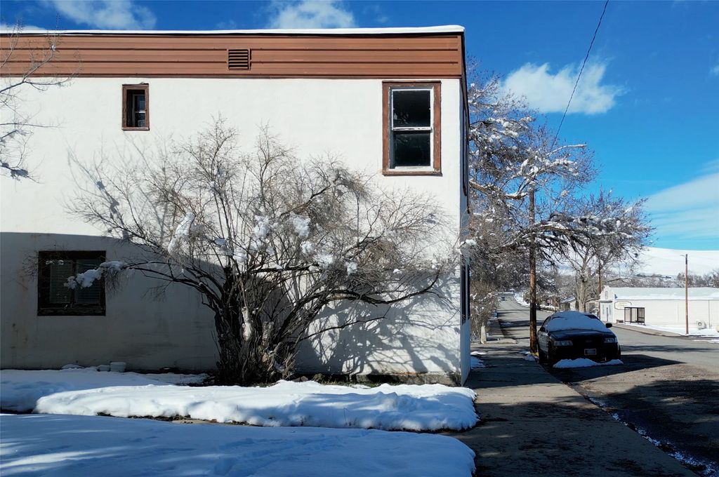 Photo of 101 1st Avenue N, Hot Springs, MT 59845 (MLS # 30067232)