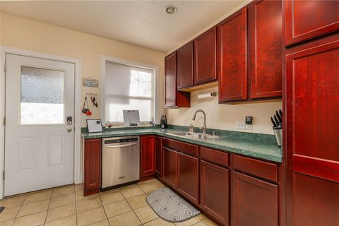 Tiny photo for 418 5th Street N #7, Great Falls, MT 59401 (MLS # 30070676)