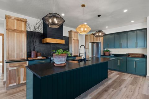 Photo of 139 Shadow Mountain Trail, Kalispell, MT 59901 (MLS # 30049306)