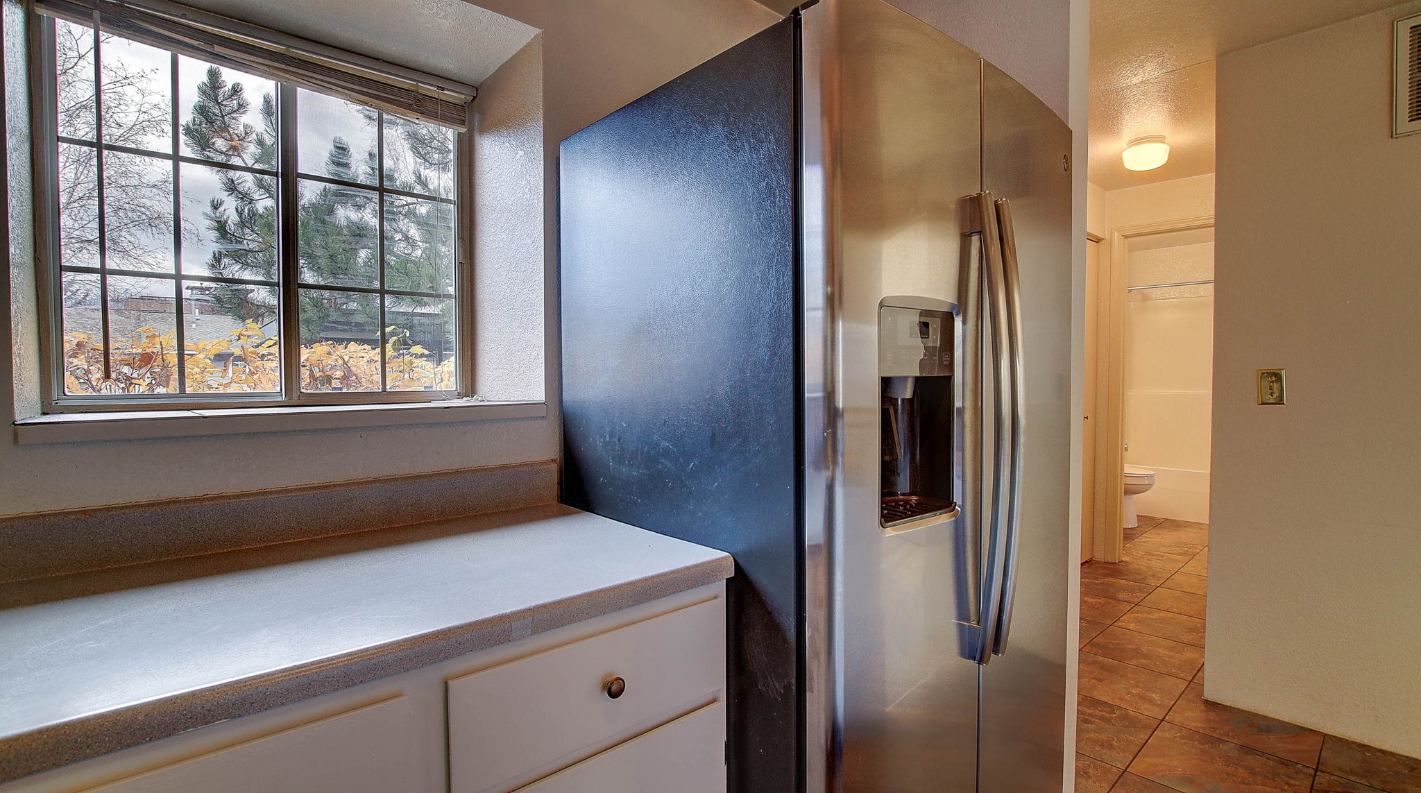 2711 Silvercrest Court 3