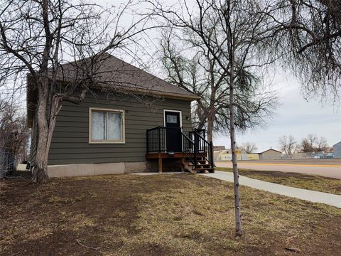 Photo of 303 2nd Avenue SW, Great Falls, MT 59404 (MLS # 30067179)