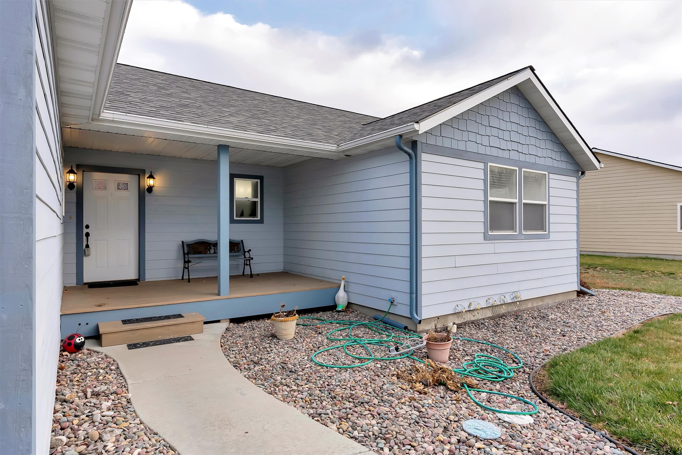 Corvallis, Montana 59828, United States, 3 Bedrooms Bedrooms, ,2 BathroomsBathrooms,Residential,Pending,27366