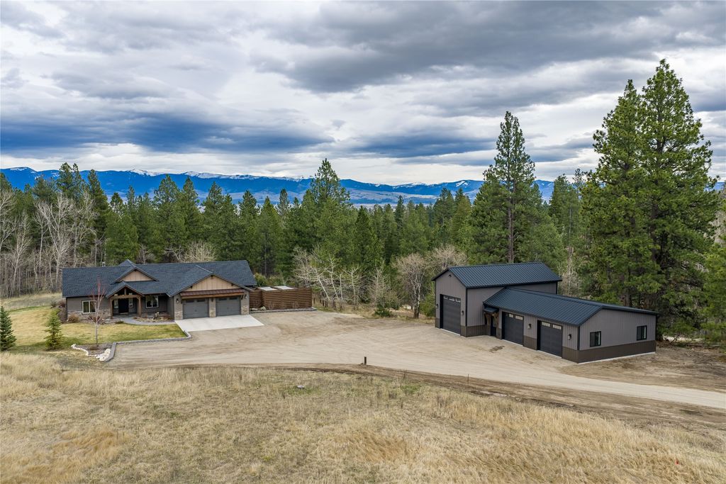 Photo of 693 Cottonwood Road, Hamilton, MT 59840 (MLS # 30067491)