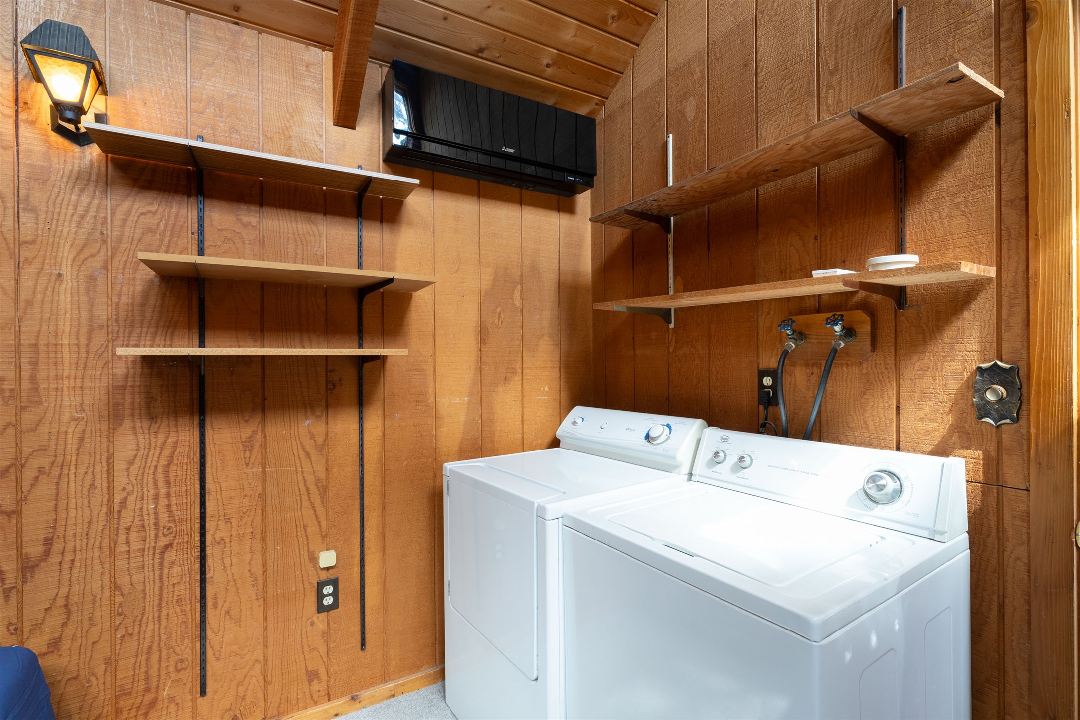 Bigfork, Montana 59911, United States, 3 Bedrooms Bedrooms, ,2 BathroomsBathrooms,Residential,Active,147207