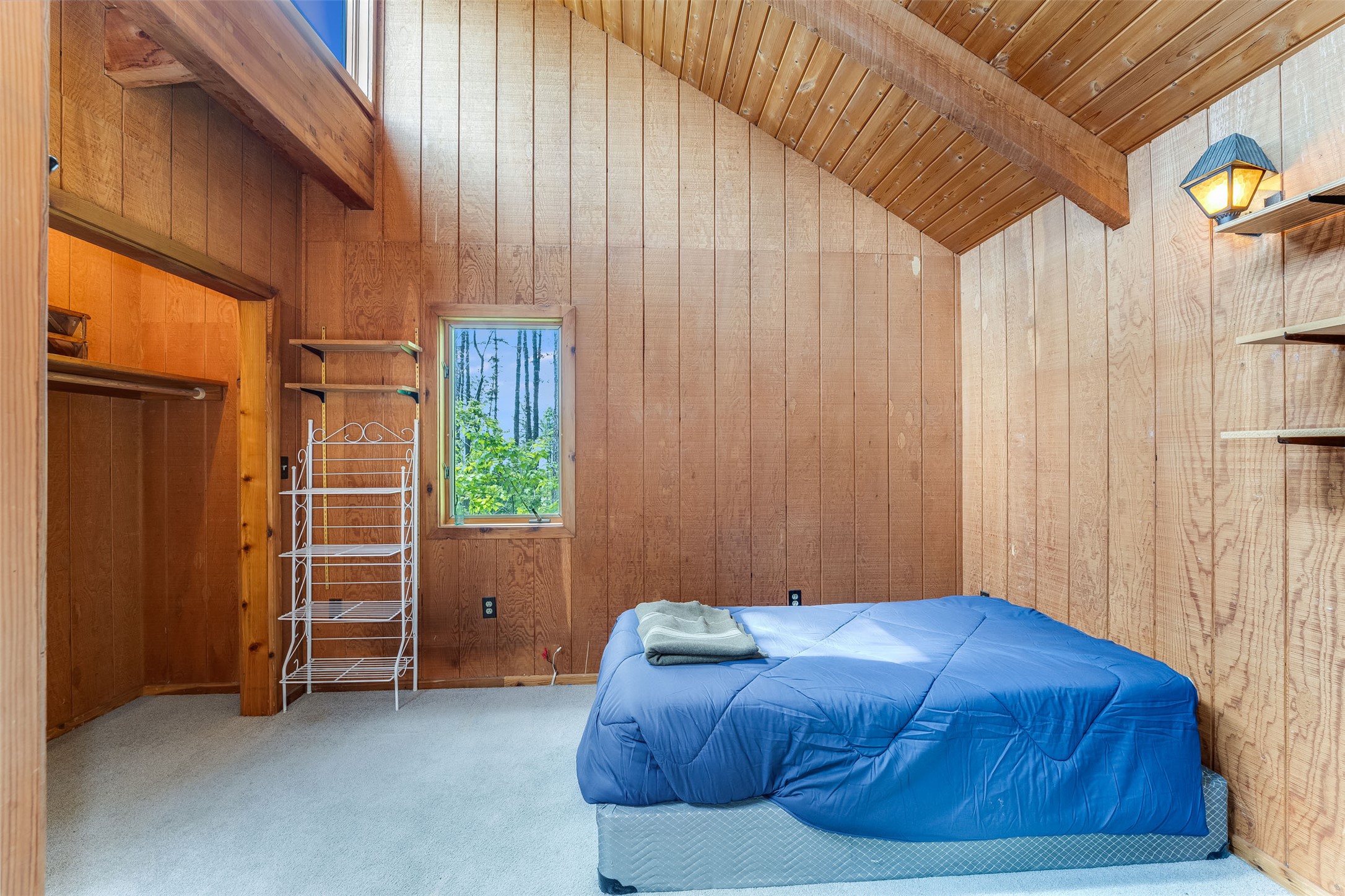 Bigfork, Montana 59911, United States, 3 Bedrooms Bedrooms, ,2 BathroomsBathrooms,Residential,Active,147207