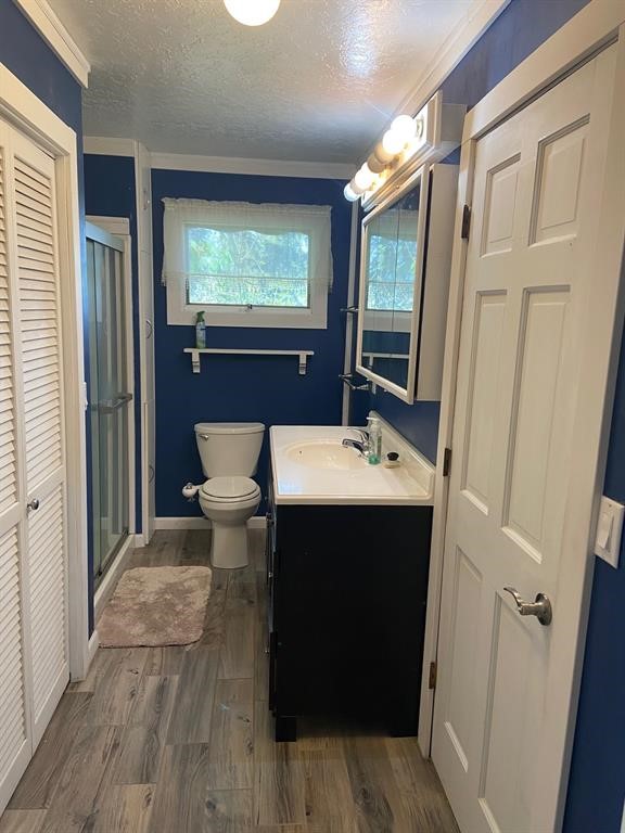 Ronan, Montana 59864, United States, 6 Bedrooms Bedrooms, ,3 BathroomsBathrooms,Residential,Pending,50911