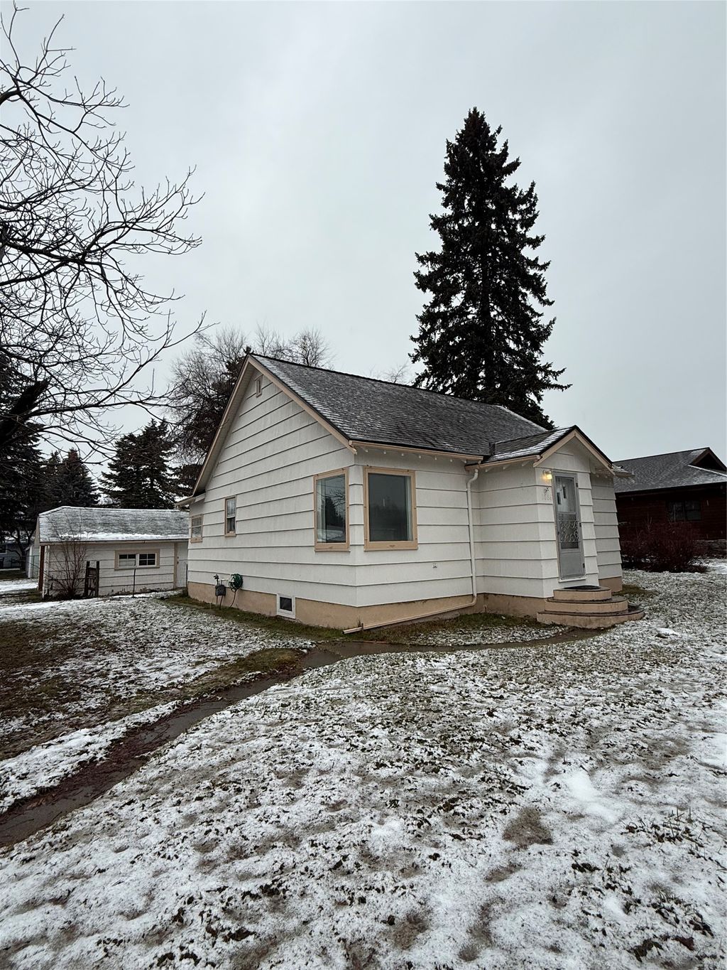 Photo of 1086 N Meridian Road, Kalispell, MT 59901 (MLS # 30062100)