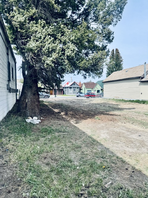 Photo 1 of 12 — 711 E Park Avenue, Anaconda, MT 59711