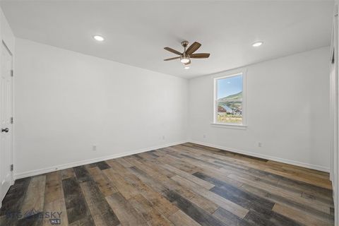 Tiny photo for 505 E Pennsylvania Street, Anaconda, MT 59711 (MLS # 30069653)