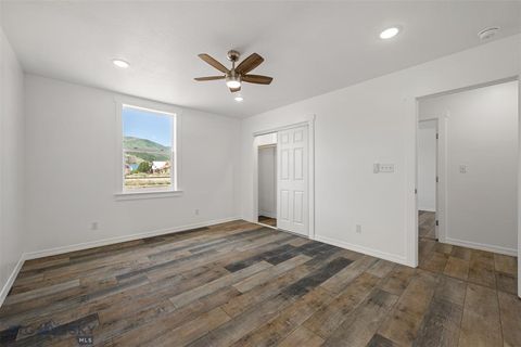 Tiny photo for 505 E Pennsylvania Street, Anaconda, MT 59711 (MLS # 30069653)