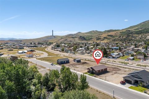 Tiny photo for 505 E Pennsylvania Street, Anaconda, MT 59711 (MLS # 30069653)