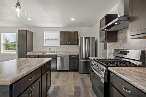 Tiny photo for 505 E Pennsylvania Street, Anaconda, MT 59711 (MLS # 30069653)