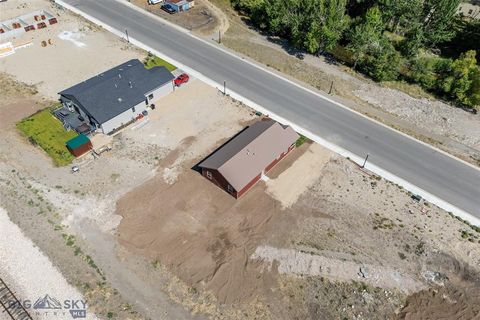 Tiny photo for 505 E Pennsylvania Street, Anaconda, MT 59711 (MLS # 30069653)