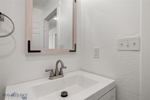 Tiny photo for 505 E Pennsylvania Street, Anaconda, MT 59711 (MLS # 30069653)