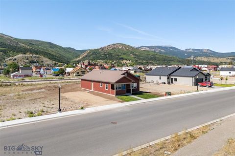 Tiny photo for 505 E Pennsylvania Street, Anaconda, MT 59711 (MLS # 30069653)