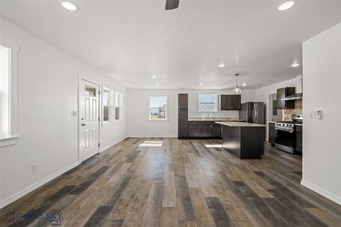 Tiny photo for 505 E Pennsylvania Street, Anaconda, MT 59711 (MLS # 30069653)