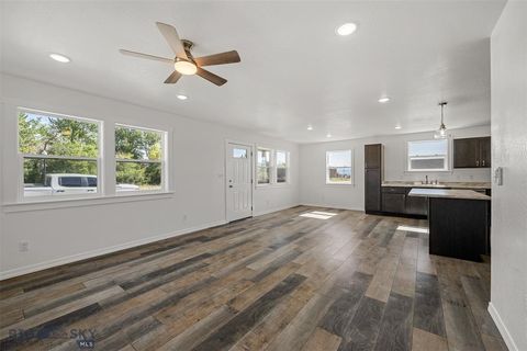 Tiny photo for 505 E Pennsylvania Street, Anaconda, MT 59711 (MLS # 30069653)